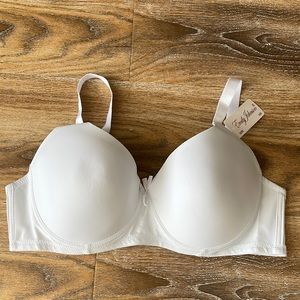 Emily Johnson 9299 Underwire Bra NWT